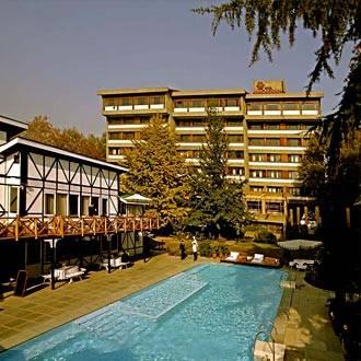 Hotel Broadway Srīnagar Buitenkant foto